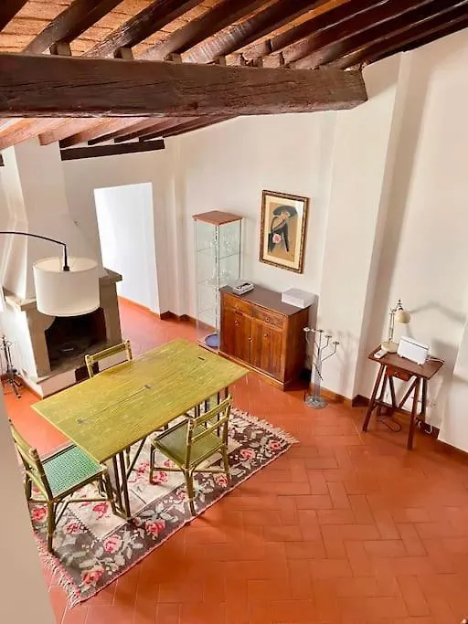 Spacious Apartment Near Arno River Φλωρεντία