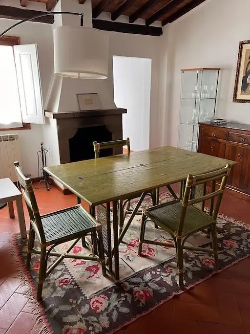 Spacious Apartment Near Arno River Φλωρεντία