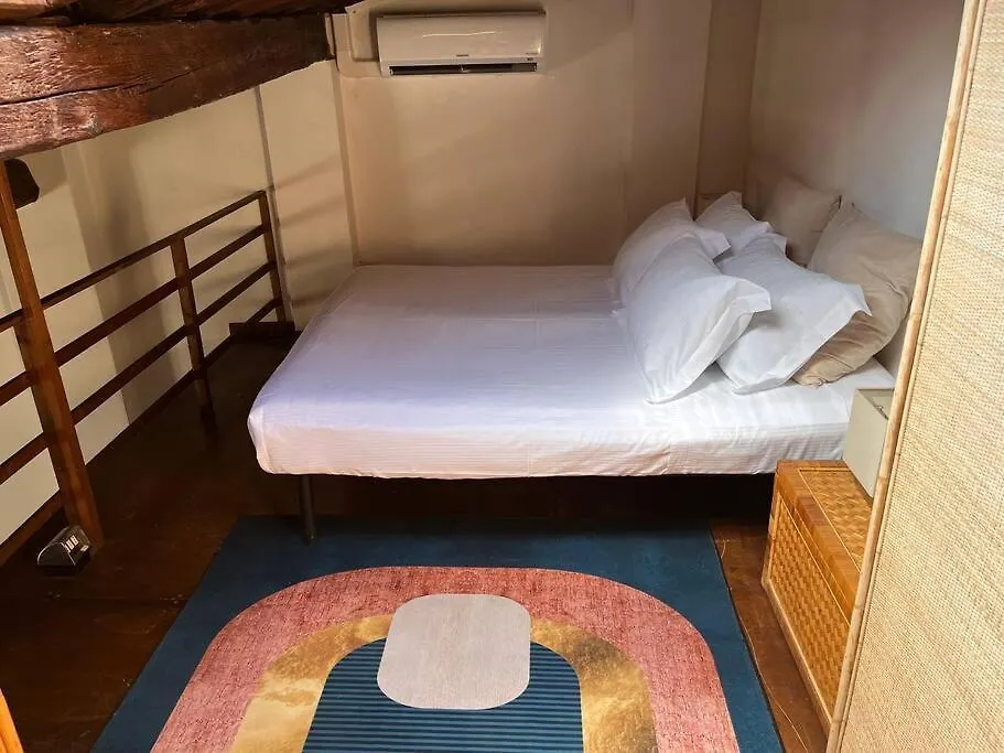 Spacious Apartment Near Arno River Φλωρεντία